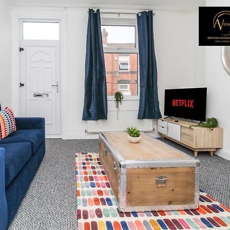 Modern House By Av Stays Short Lets & Serviced Accommodation St Helens St Helens  Eksteriør billede