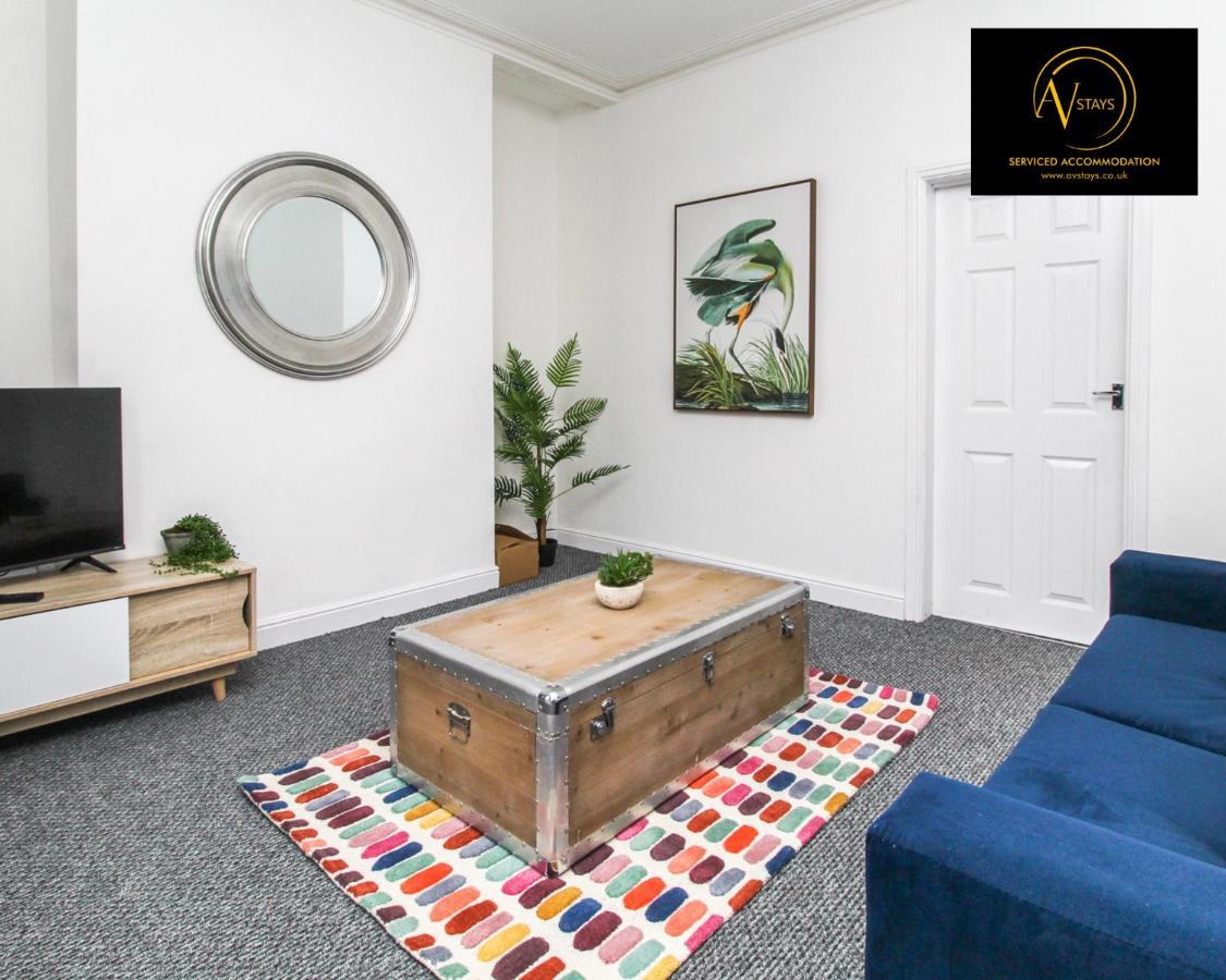 Modern House By Av Stays Short Lets & Serviced Accommodation St Helens St Helens  Eksteriør billede