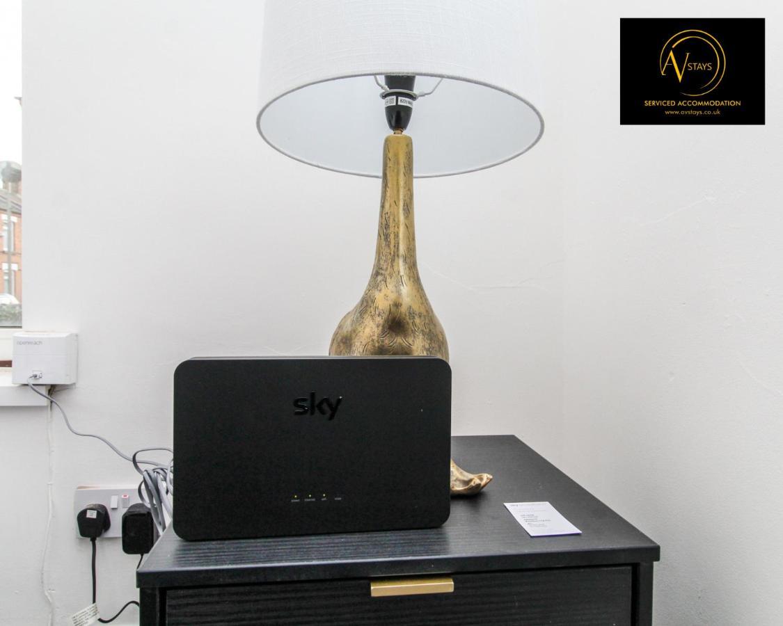 Modern House By Av Stays Short Lets & Serviced Accommodation St Helens St Helens  Eksteriør billede