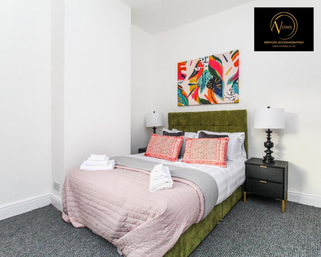 Modern House By Av Stays Short Lets & Serviced Accommodation St Helens St Helens  Eksteriør billede
